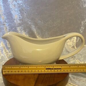 Elegant White Gravy Boat